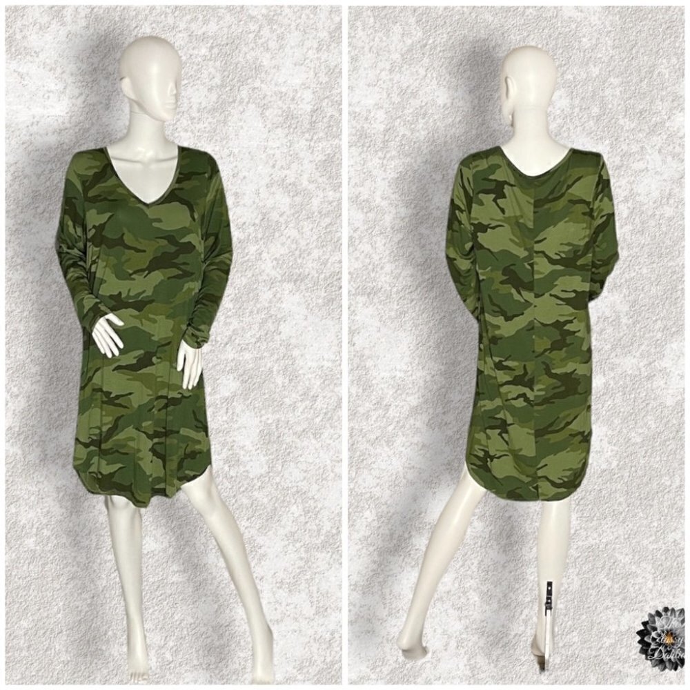 Torrid Long Sleeve Camouflage Vneck Jersey T-Shirt Dress Size 0 / 12 Large NWT